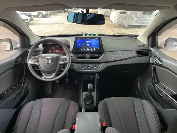 Baojun 310 2020
