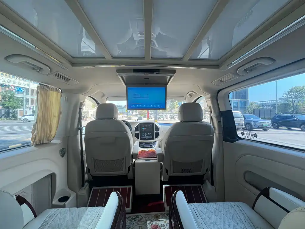 Mercedes-Benz Vito 2019 — фото 16