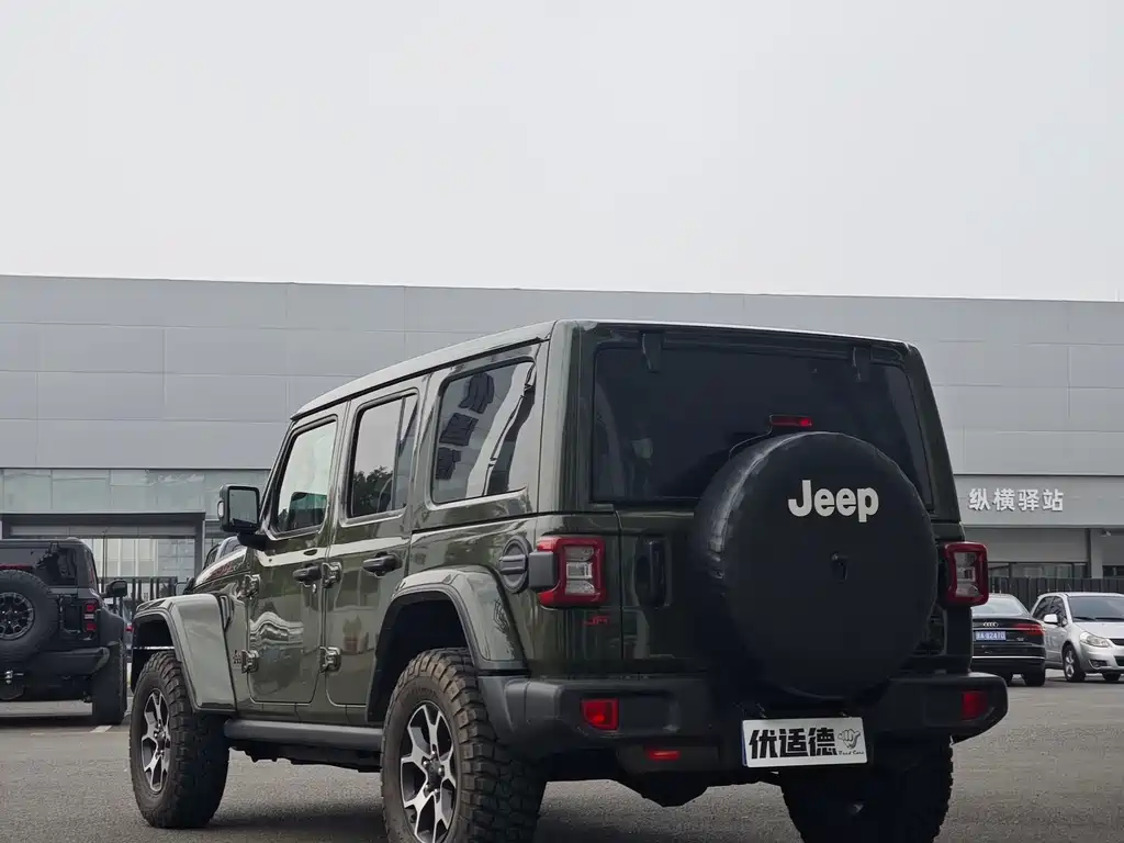 Jeep Wrangler 2022 — фото 3