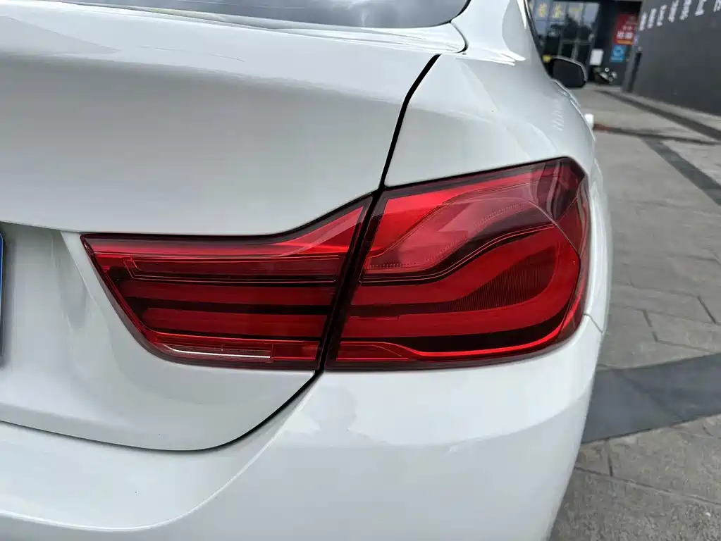 BMW 4 Series 2019 — фото 36