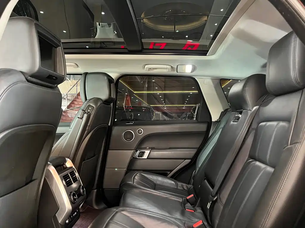 Land Rover Sport 2019 — фото 14