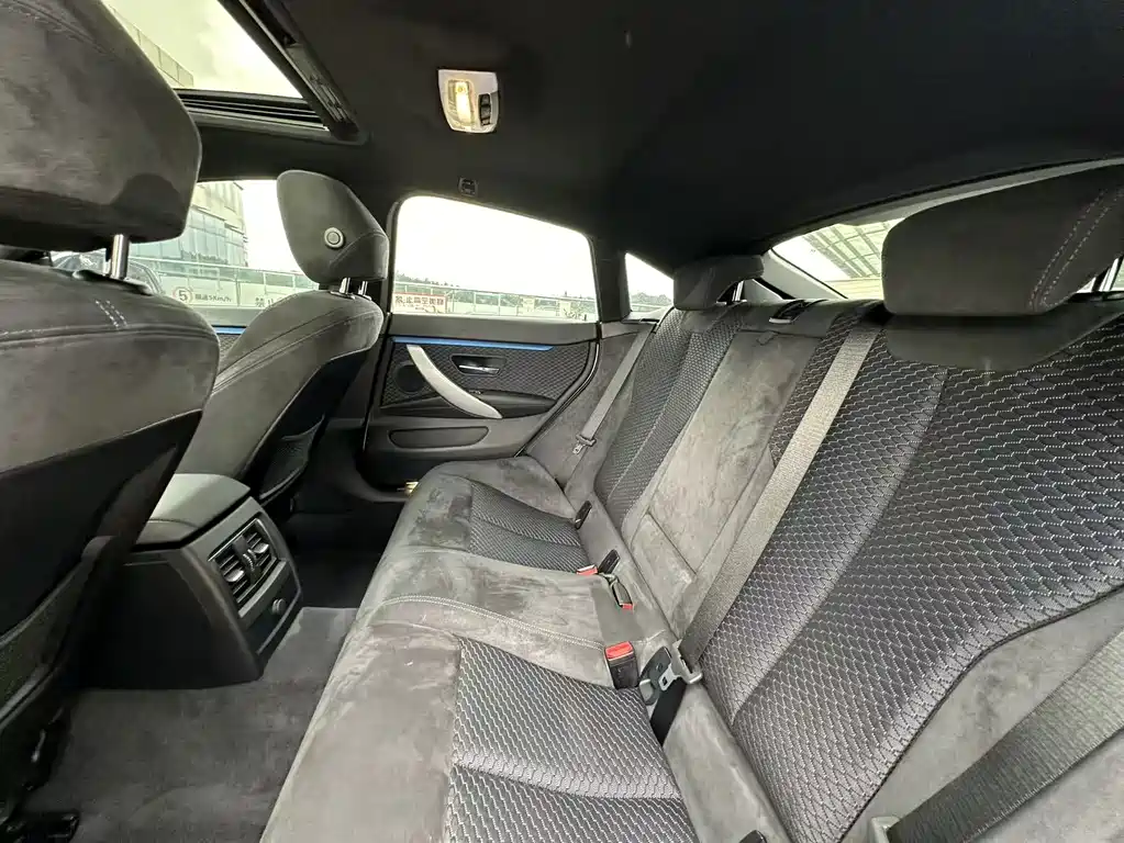 BMW 4 Series 2019 — фото 16
