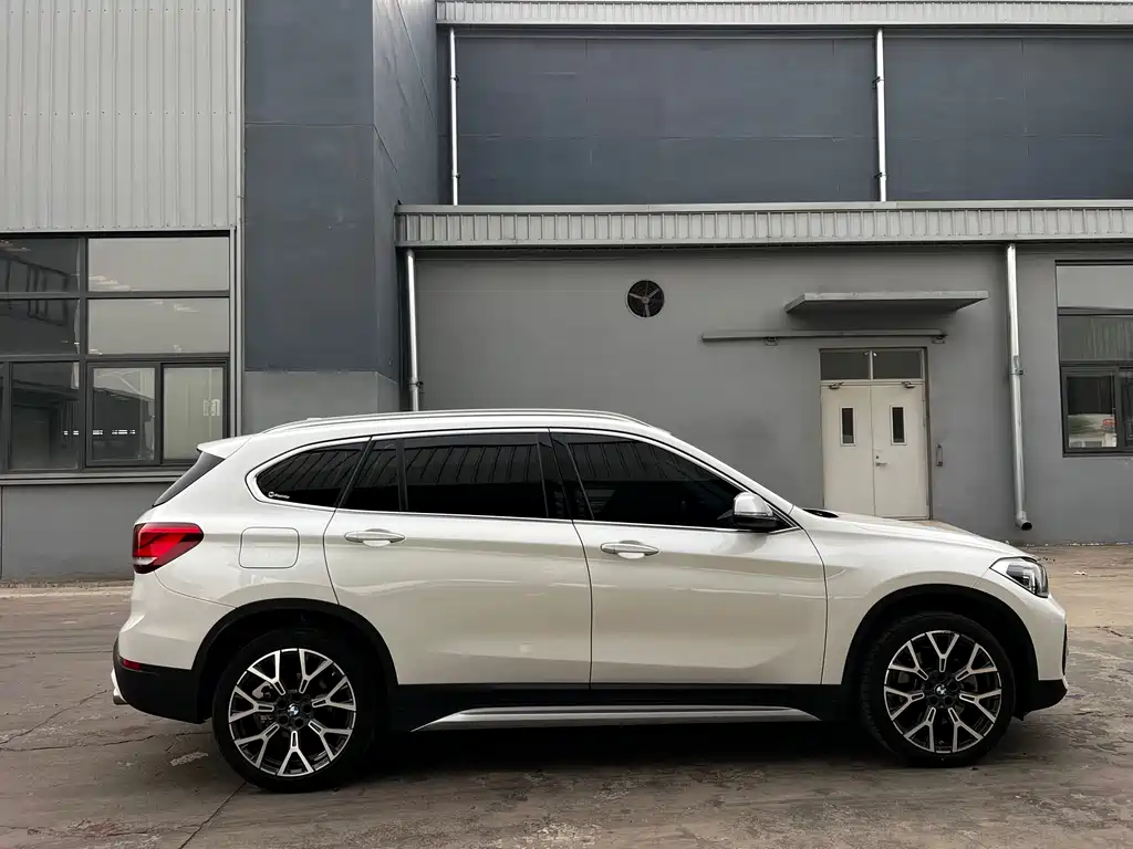 BMW X1 2023 — фото 14