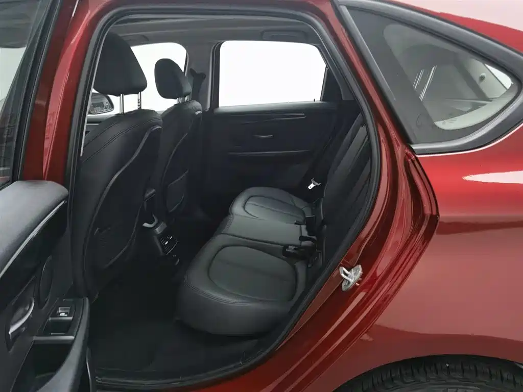 BMW 2 Series Active Tourer 2016 — фото 15