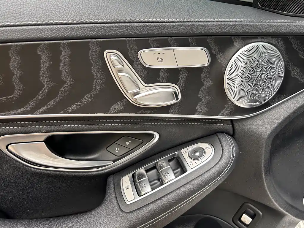 Mercedes-Benz C-Class 2018 — фото 10