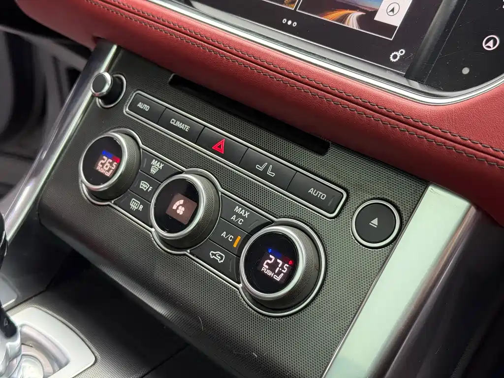 Land Rover Sport 2018 — фото 21