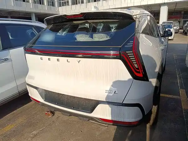Geely Boyue L 2025
