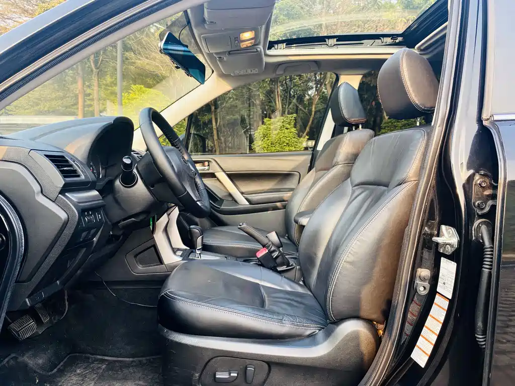 Subaru Forester 2014 — фото 11