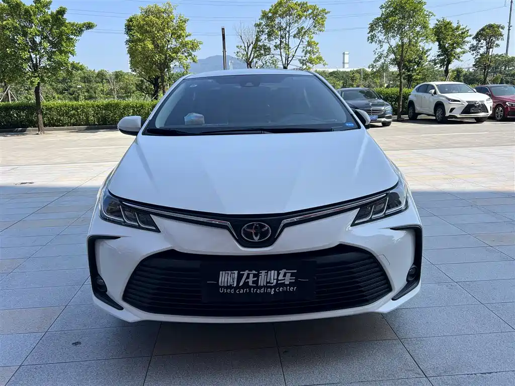Toyota Corolla 2022 — фото 2