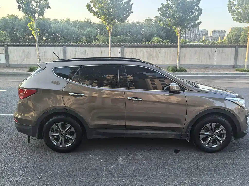 Hyundai Santa Fe 2015 — фото 20