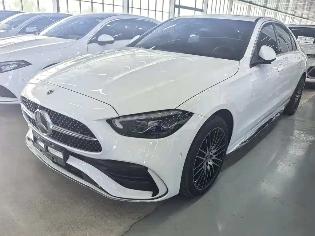 Mercedes-Benz C-Class 2023 — фото 7