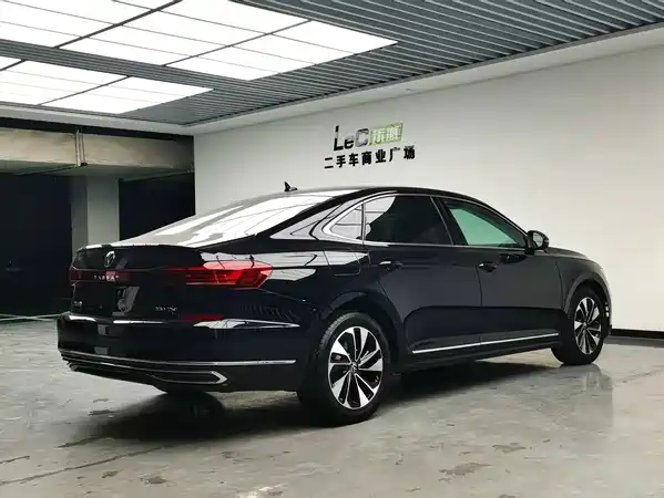 Volkswagen Passat 2022