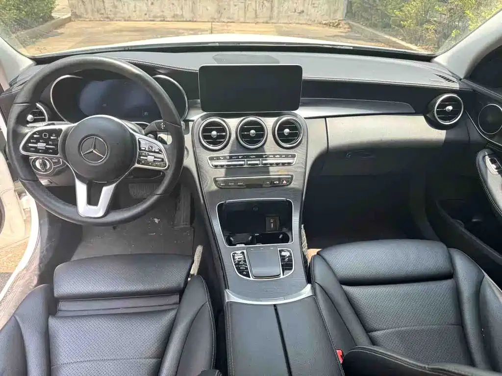Mercedes-Benz C-Class 2019 — фото 9
