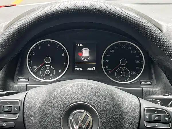 Volkswagen Tiguan 2015