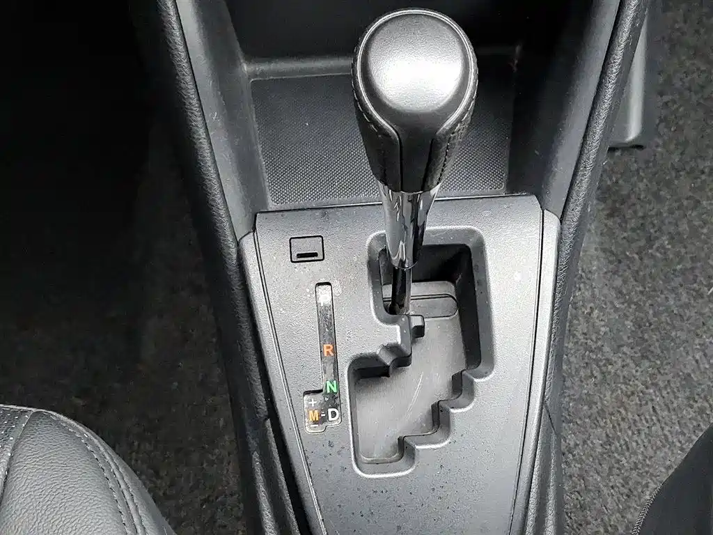 Toyota Yaris L 2018 — фото 13