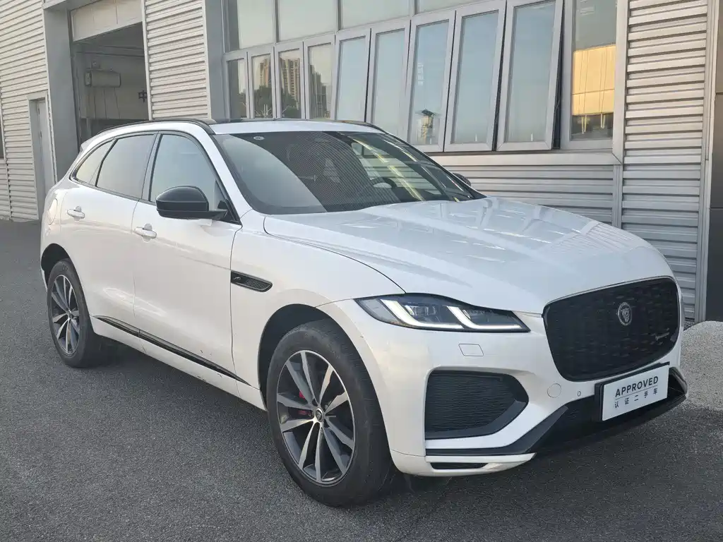 Jaguar F-PACE 2024