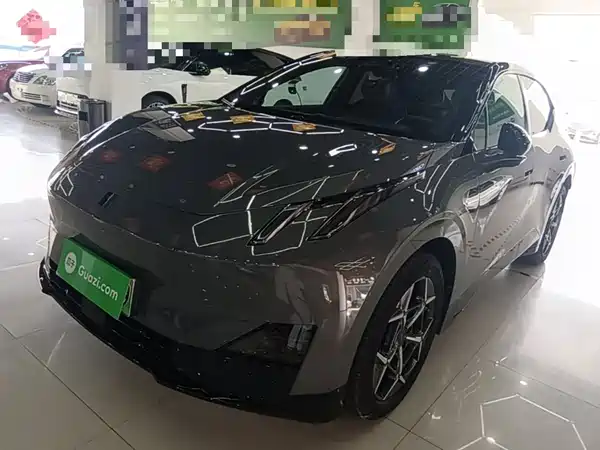 Lynk & Co Z20 2024