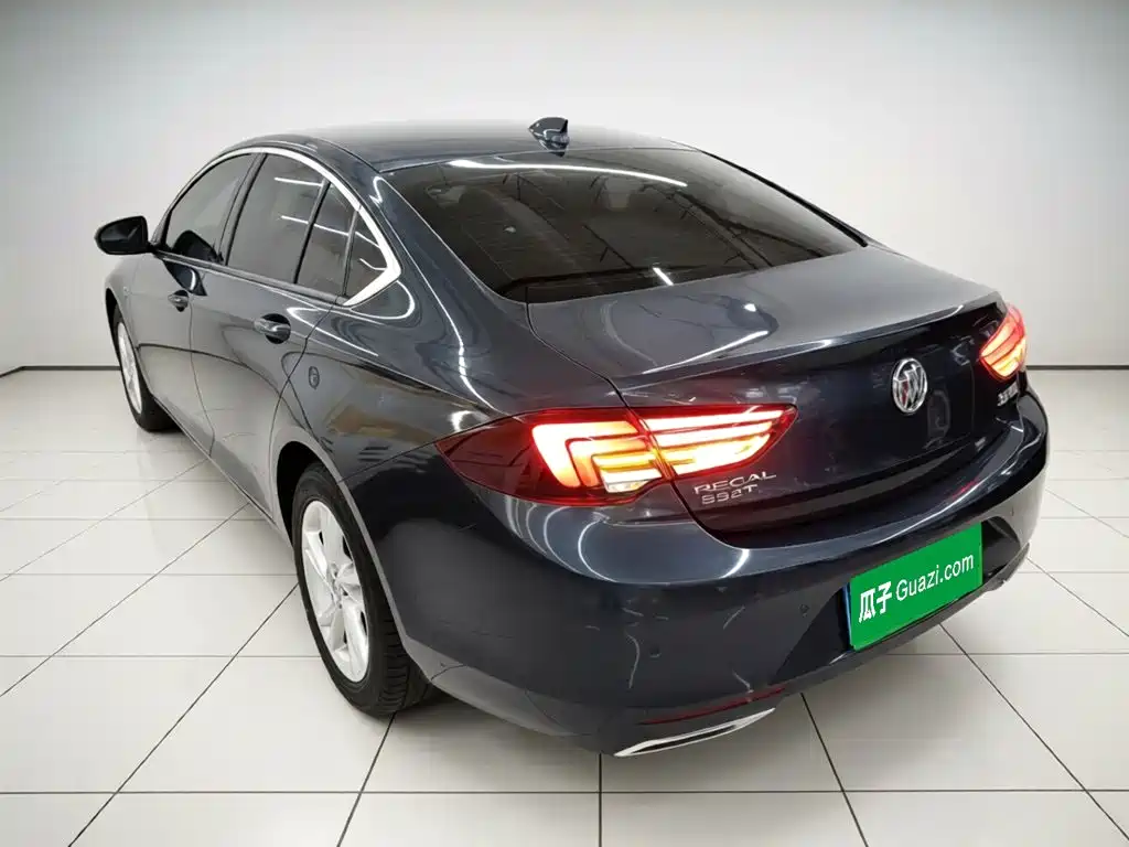 Buick Regal 2022 — фото 23