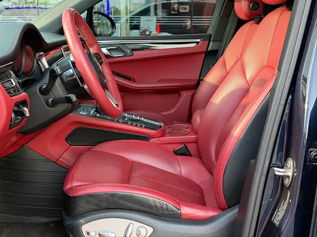 Porsche Macan 2020 — фото 12