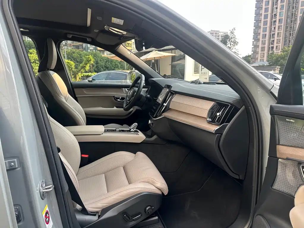 Volvo XC90 PHEV 2025 — фото 22
