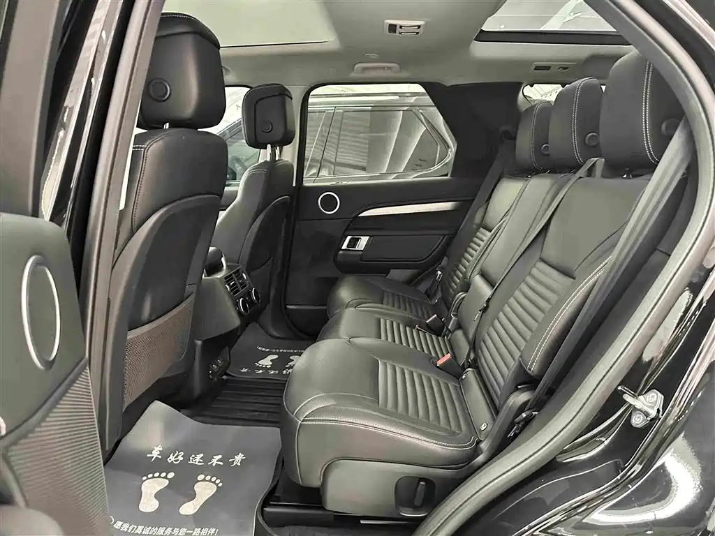 Land Rover Discovery 2024 — фото 15
