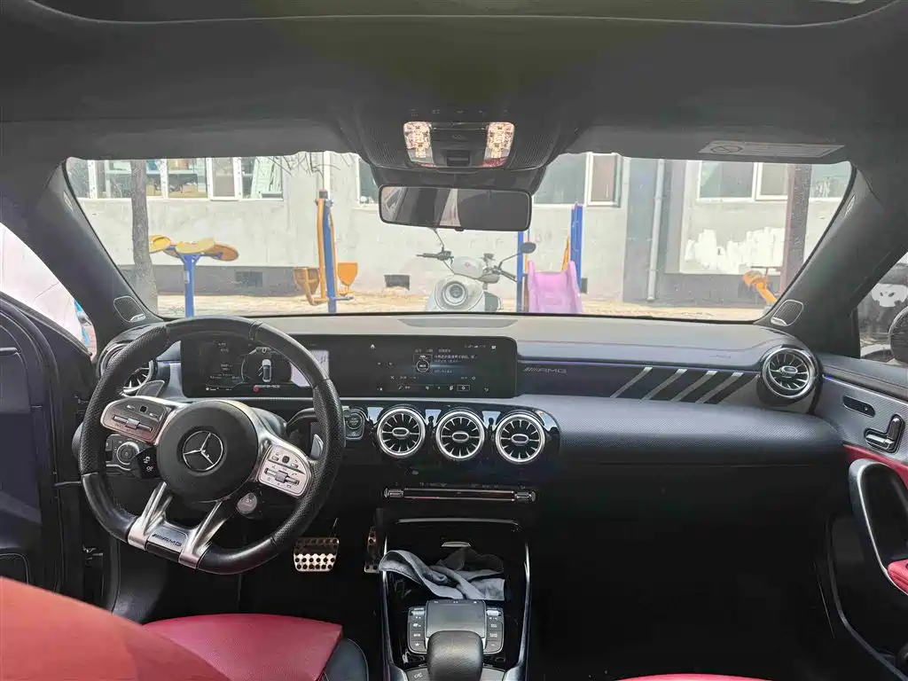 Mercedes-Benz A-Class AMG 2021 — фото 28