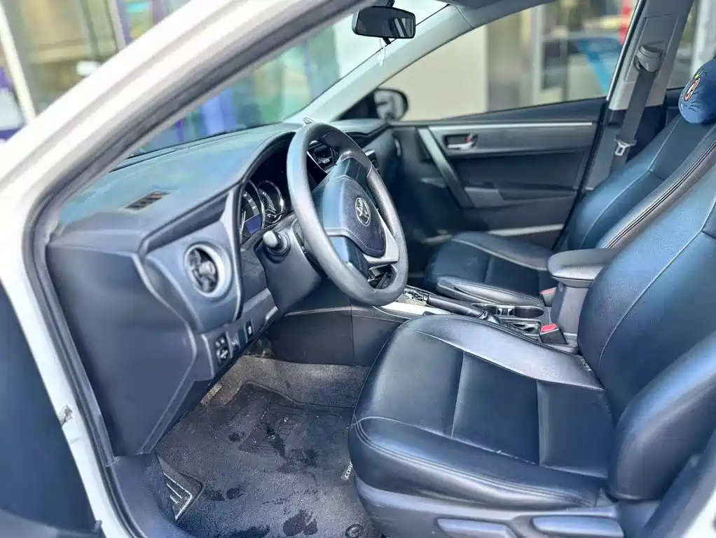 Toyota Corolla 2017 — фото 15