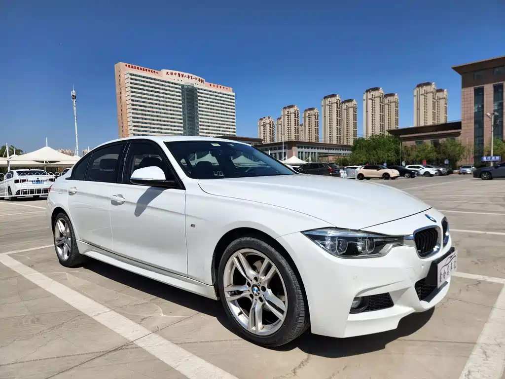 BMW 3 Series 2019 — фото 3