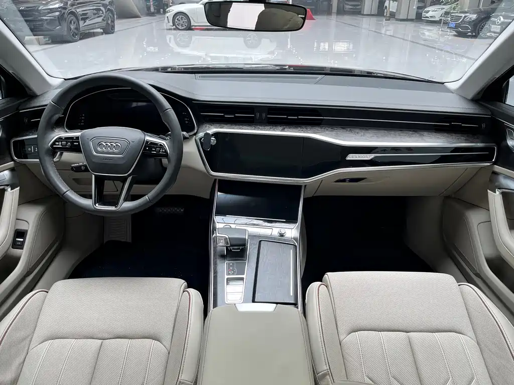 Audi A6L 2021