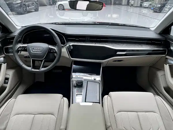 Audi A6L 2021