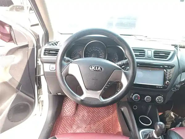 Kia K2 2015