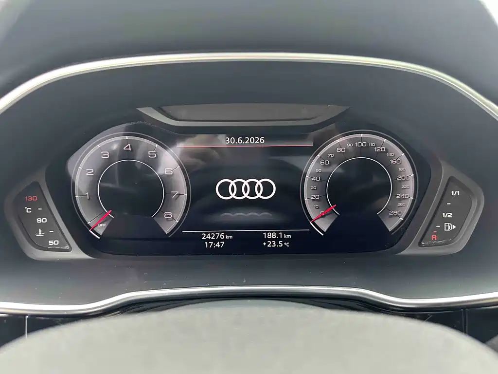 Audi Q3 2022 — фото 18