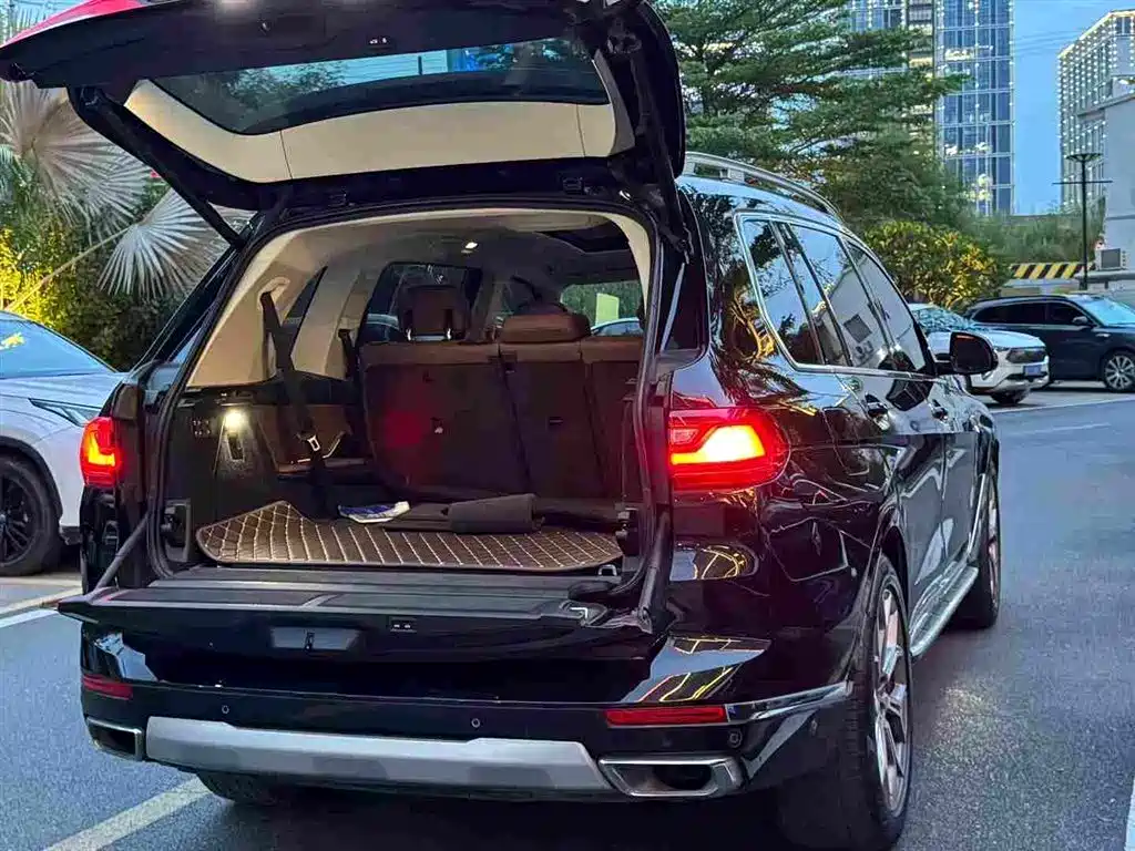 BMW X7 2021 — фото 9