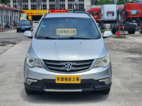 Baojun 730 2015