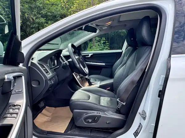 Volvo XC60 2015