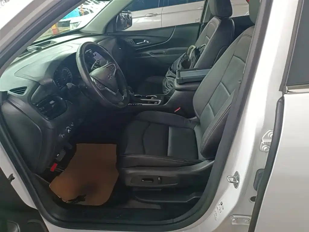 Chevrolet Equinox 2021 — фото 15