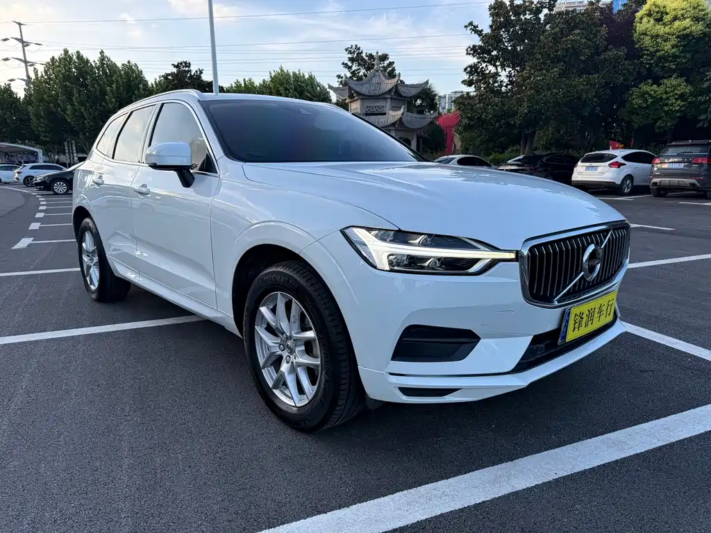 Volvo XC60 2018 — фото 3