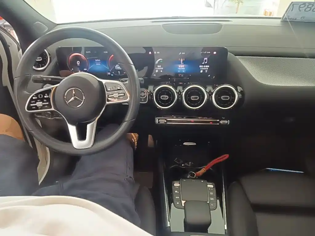 Mercedes-Benz GLA 2021 — фото 10
