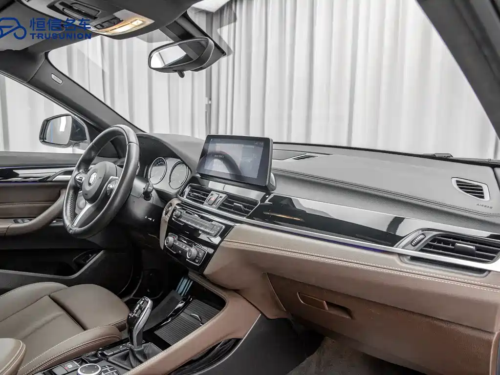BMW X2 2021 — фото 13