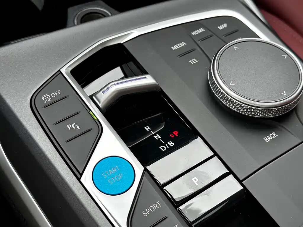 BMW i3 2025 — фото 9