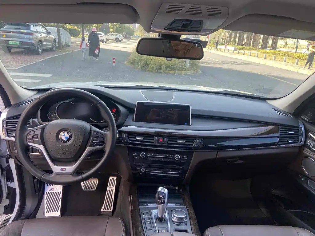 BMW X5 2018 — фото 16