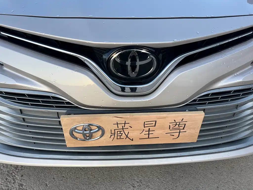 Toyota Camry 2019 — фото 13