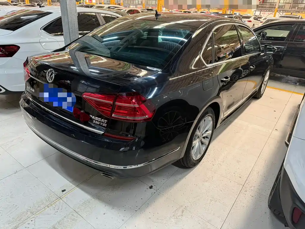 Volkswagen Passat 2020 — фото 10