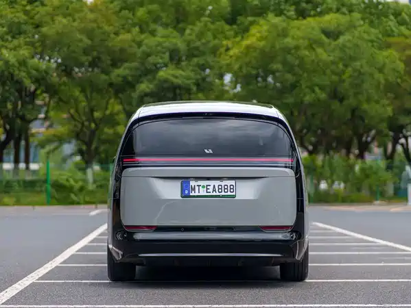 Li Auto MEGA 2026