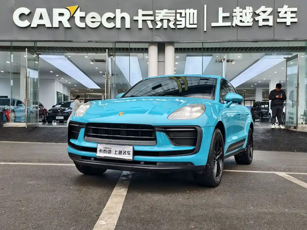 Porsche Macan 2022 — фото 1