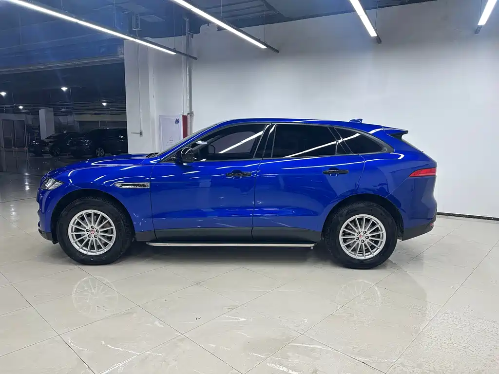 Jaguar F-PACE 2018 — фото 6