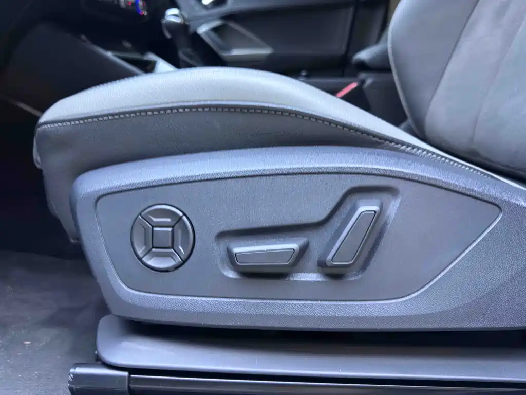 Audi Q3 2023 — фото 17