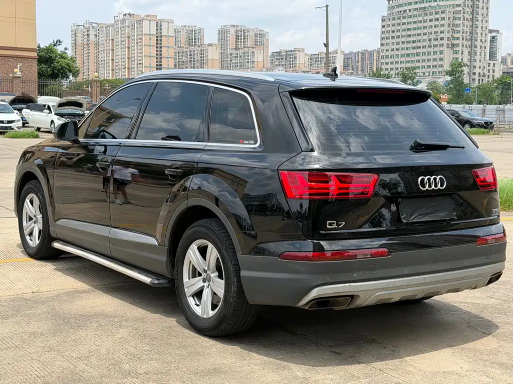 Audi Q7 2016 — фото 4