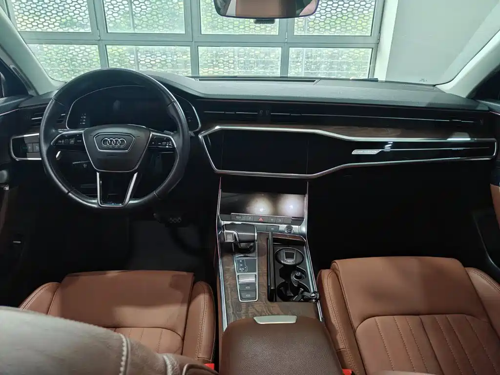 Audi A6L 2021