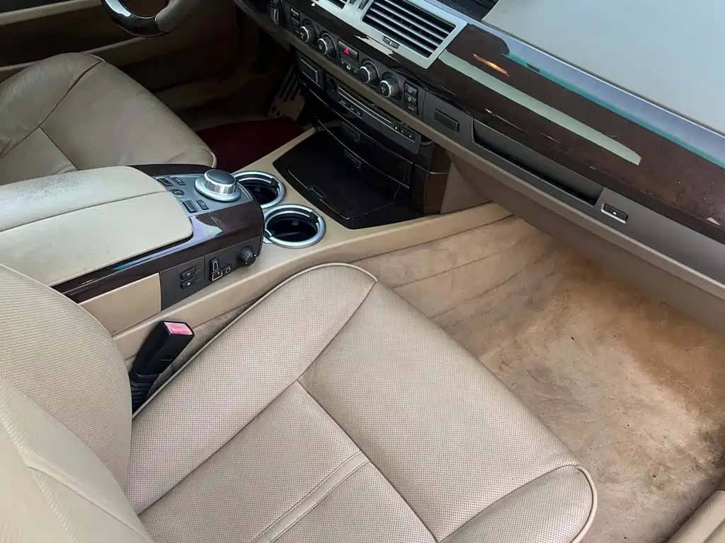 BMW 7 Series 2008 — фото 19